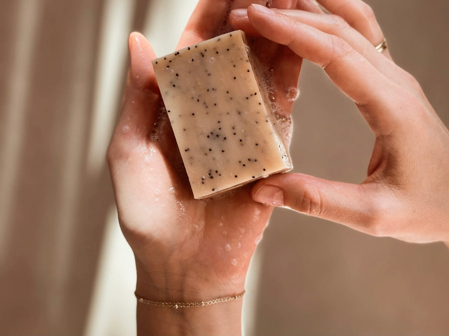 Peeling Shower Soap with Poppy Seeds